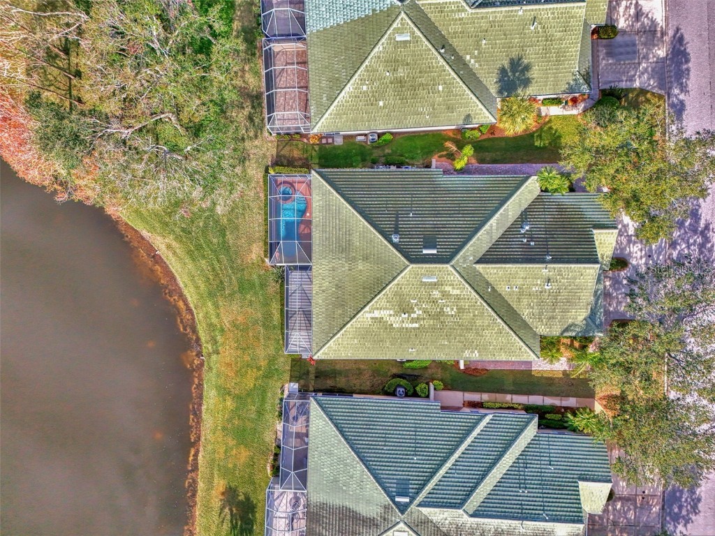 4914 Lakescene Place Sarasota FL 34243 A4636922 image50