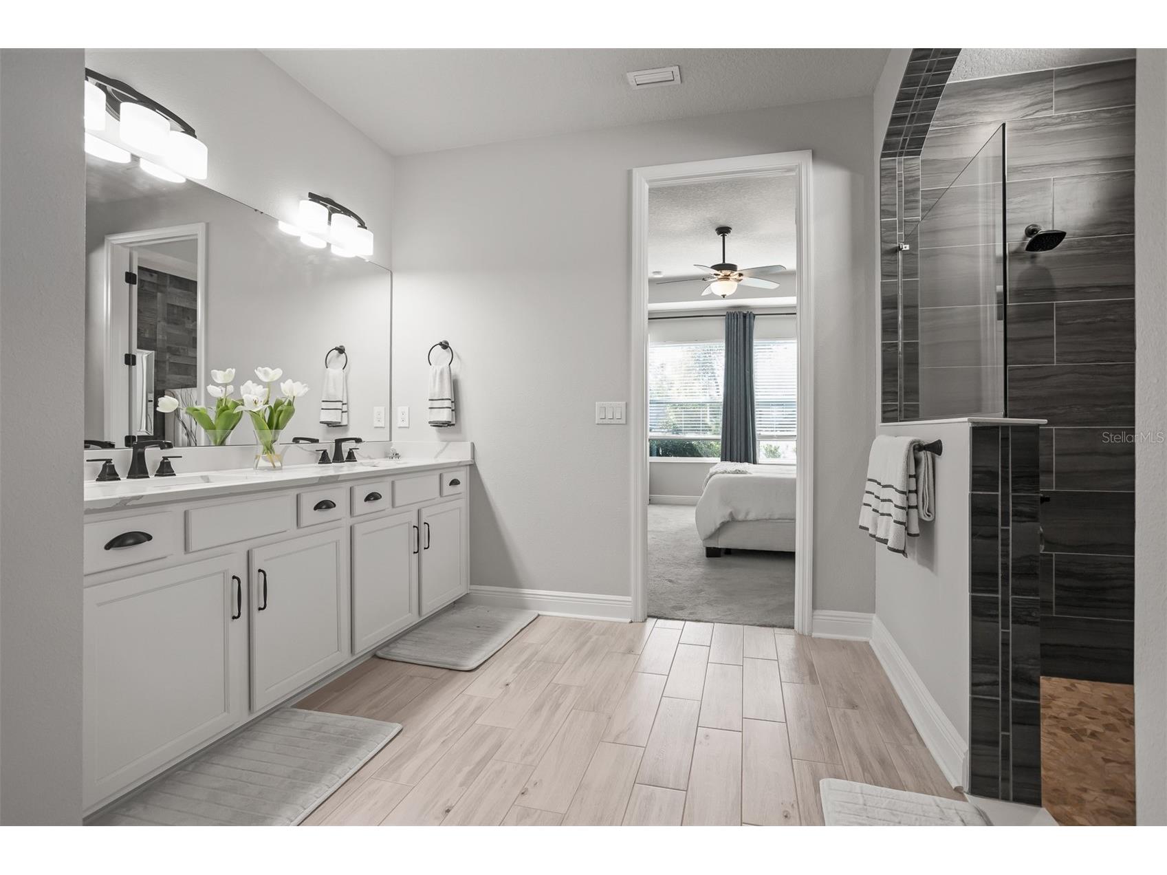 4914 Lakeshore Oaks Court Tampa FL 33624 TB8501426 image16