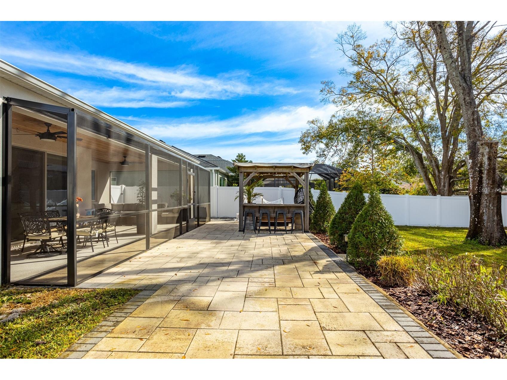 4914 Lakeshore Oaks Court Tampa FL 33624 TB8501426 image38
