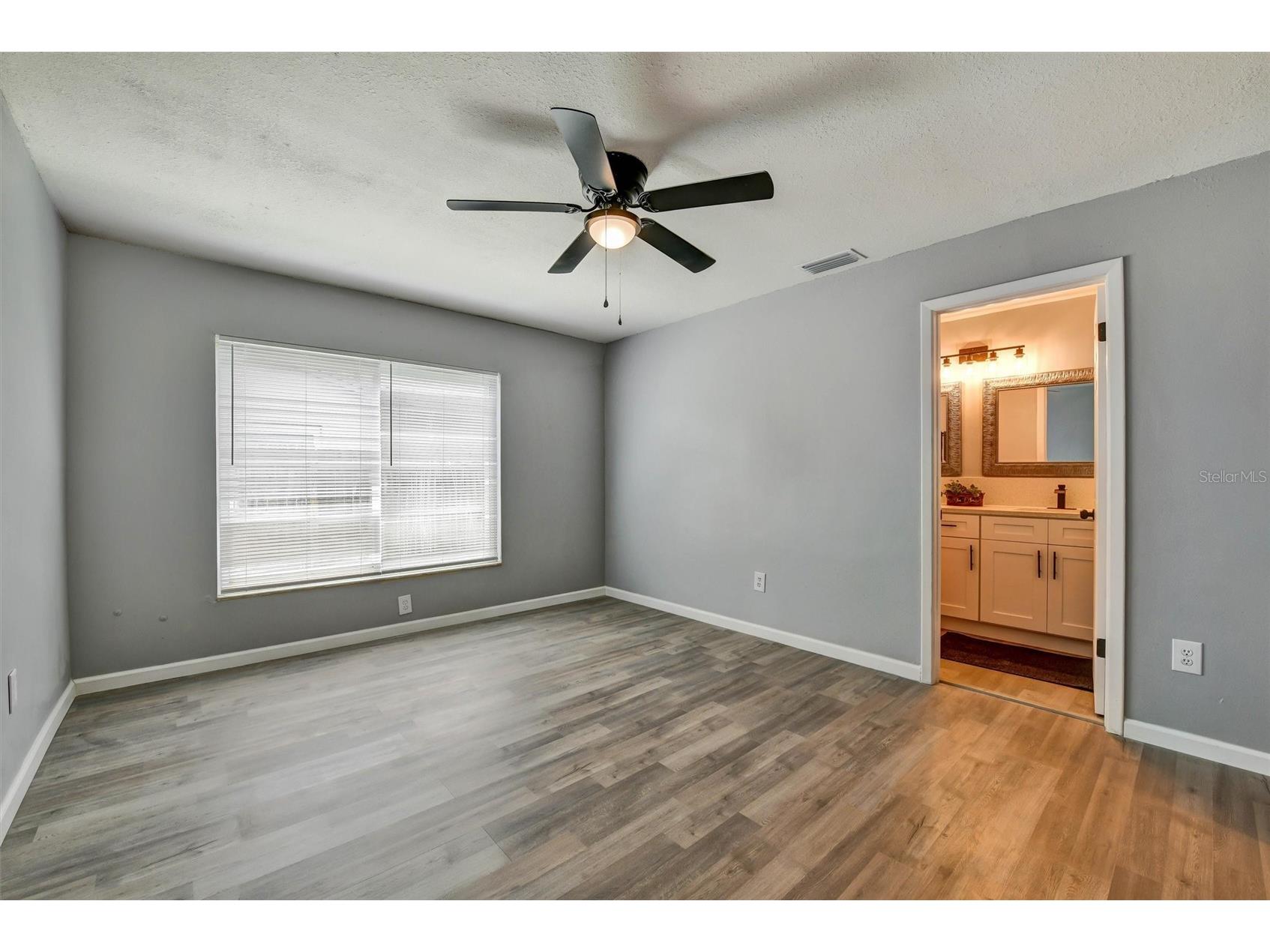 4914 Oakshire Drive Tampa FL 33625 TB8527810 image15