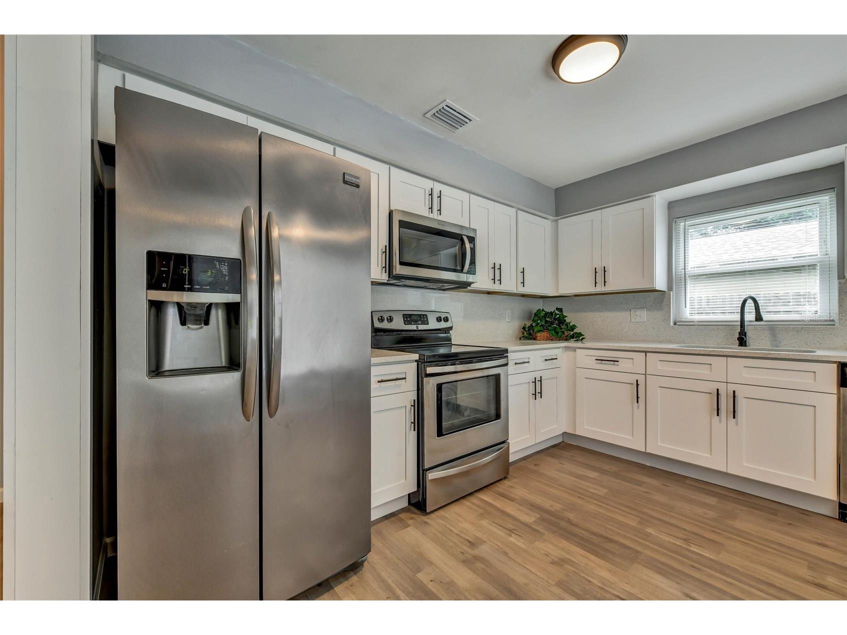 4914 Oakshire Drive Tampa FL 33625 TB8527810 image3