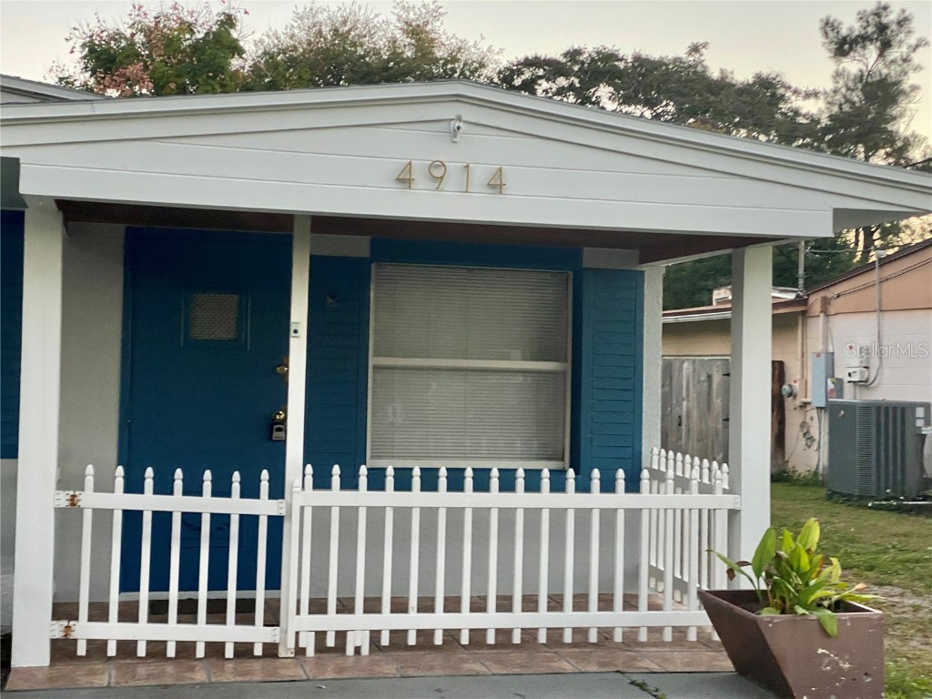 4914 Stewart Avenue Orlando FL 32808 O5995314 image1