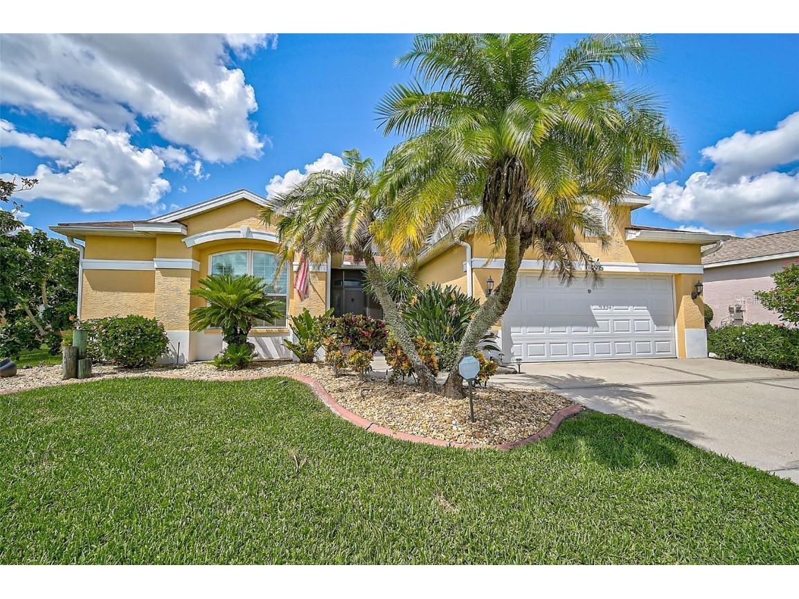 4915 Avon Lane Sarasota FL 34238 A4624697 image1