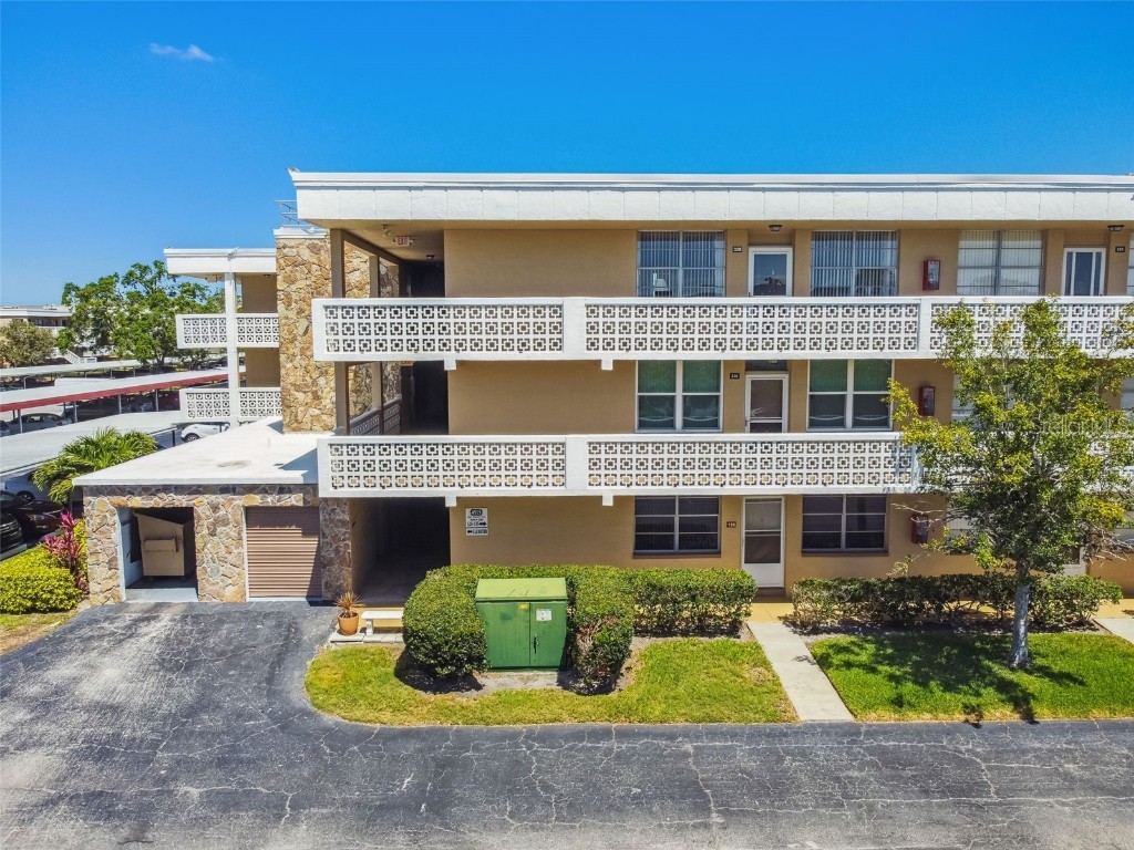 4915 Bay Street NE #228 Saint Petersburg FL 33703 U8195161 image1