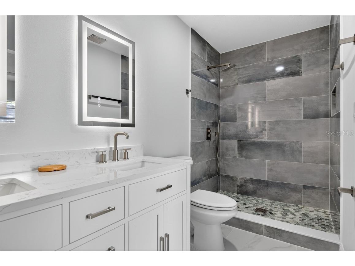 4915 Eldorado Drive Tampa FL 33615 O6354091 image10