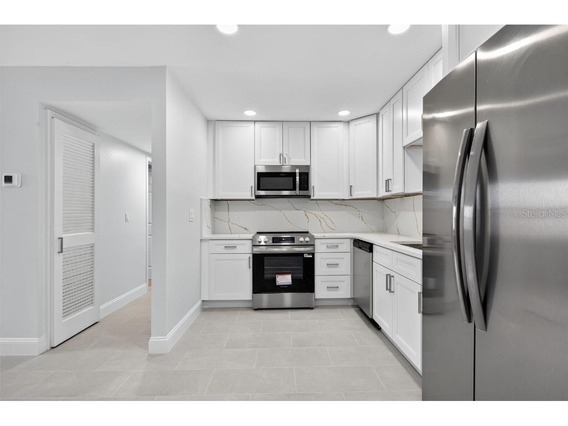 4915 Eldorado Drive Tampa FL 33615 O6354091 image5