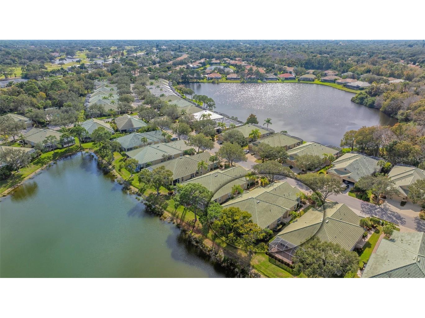 4915 Lakescene Place Sarasota FL 34243 A4593862 image1