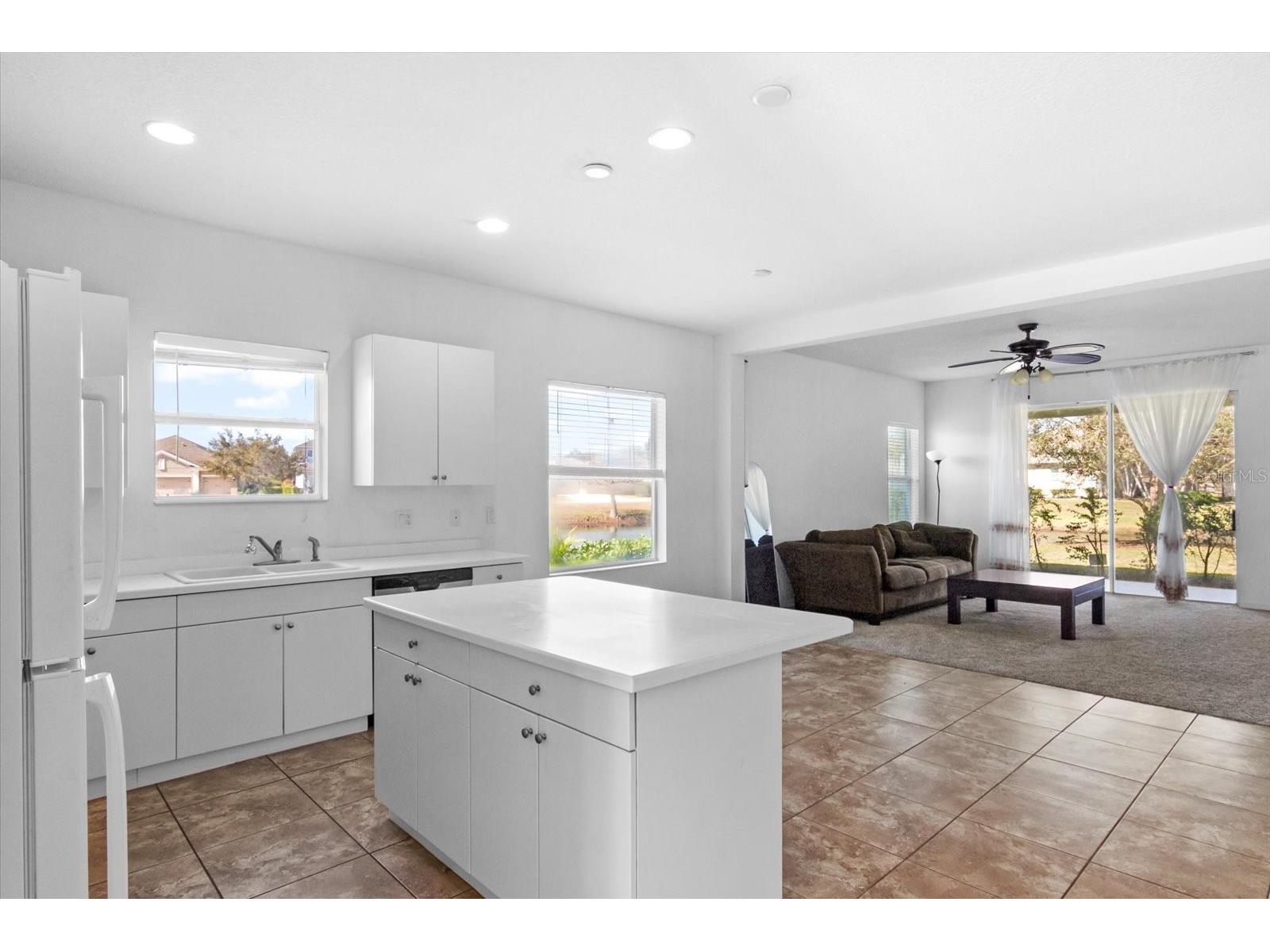 4915 Mission Park Lane Bradenton FL 34211 A4683553 image9