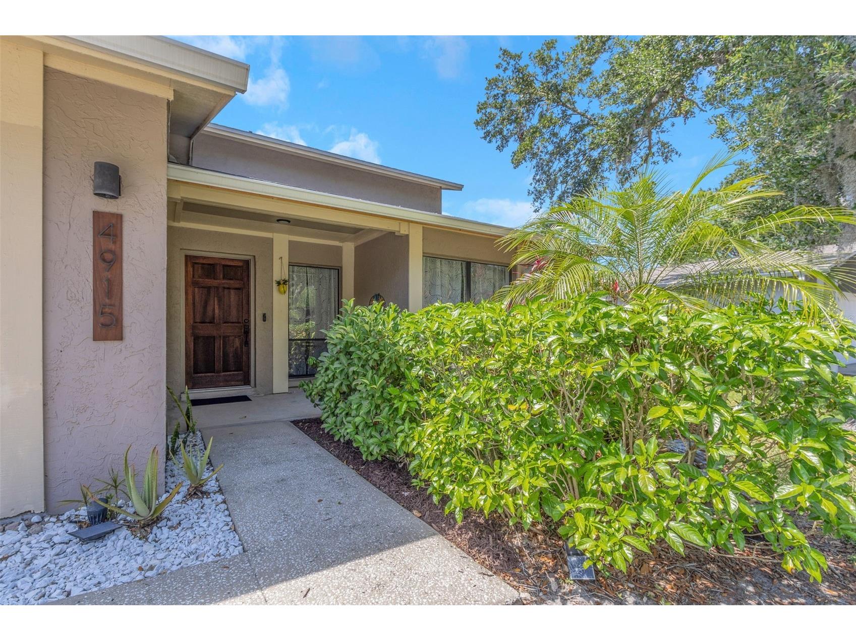 4915 Pennsbury Drive Tampa FL 33624 TB8464245 image2