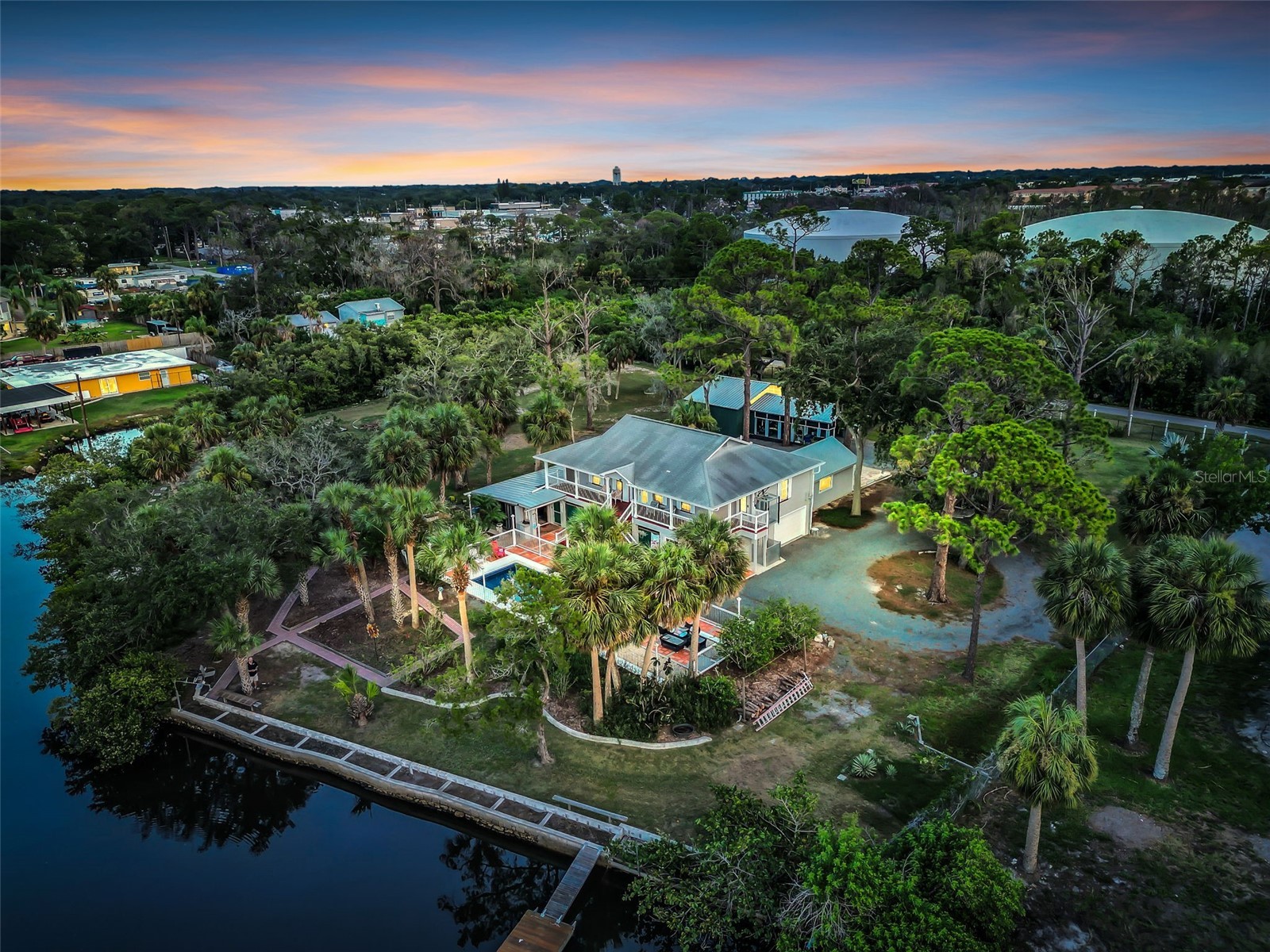 4915 South Road New Port Richey FL 34652 - CROSS BAYOU W ACCESS TO GULF TB8447875 image1