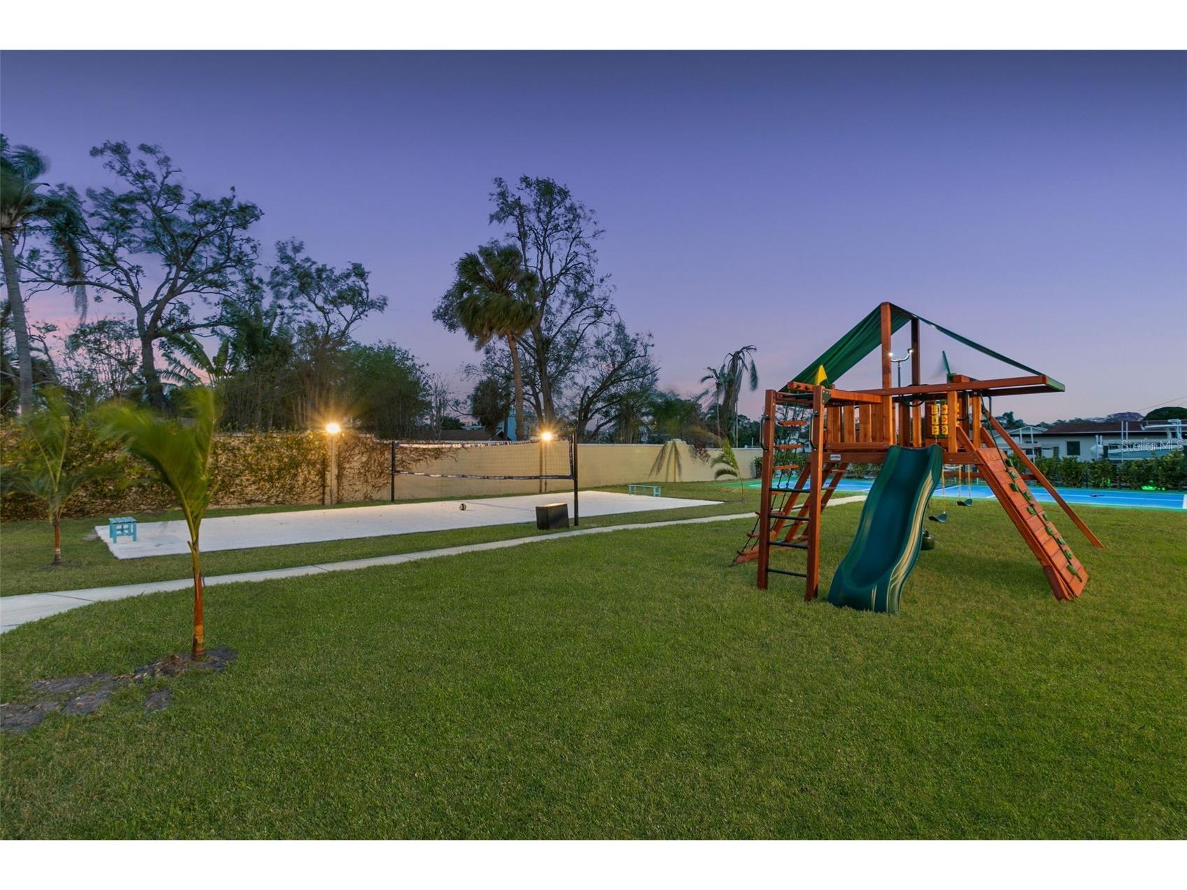 4915 Troydale Road Tampa FL 33615 - WOODS CREEK TO OLD TAMPA BAY TB8515012 image9