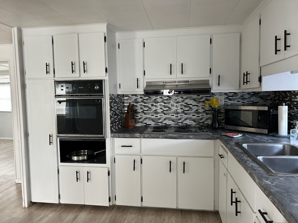 4915 Winged Foot Avenue Sarasota FL 34234 A4638178 image10