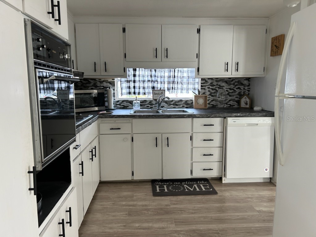 4915 Winged Foot Avenue Sarasota FL 34234 A4638178 image8