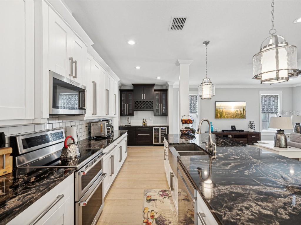 4916 3rd Street N Saint Petersburg FL 33703 TB8444427 image12