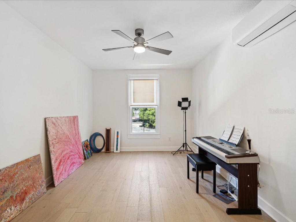 4916 3rd Street N Saint Petersburg FL 33703 TB8444427 image25