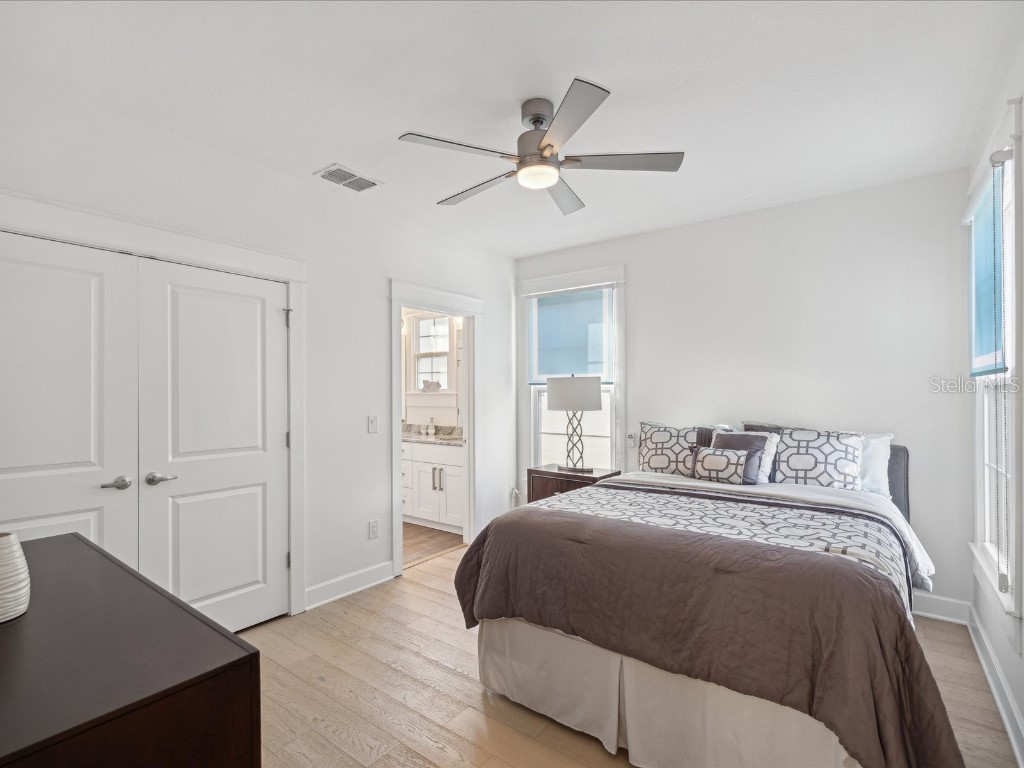 4916 3rd Street N Saint Petersburg FL 33703 TB8444427 image27