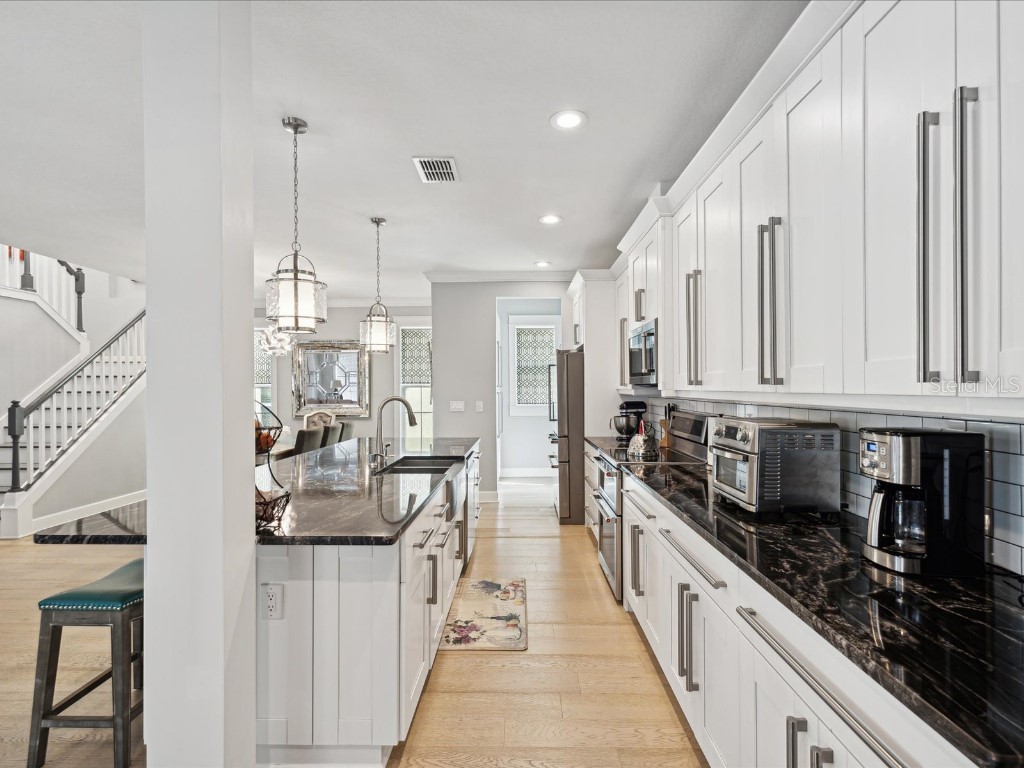 4916 3rd Street N Saint Petersburg FL 33703 TB8444427 image8