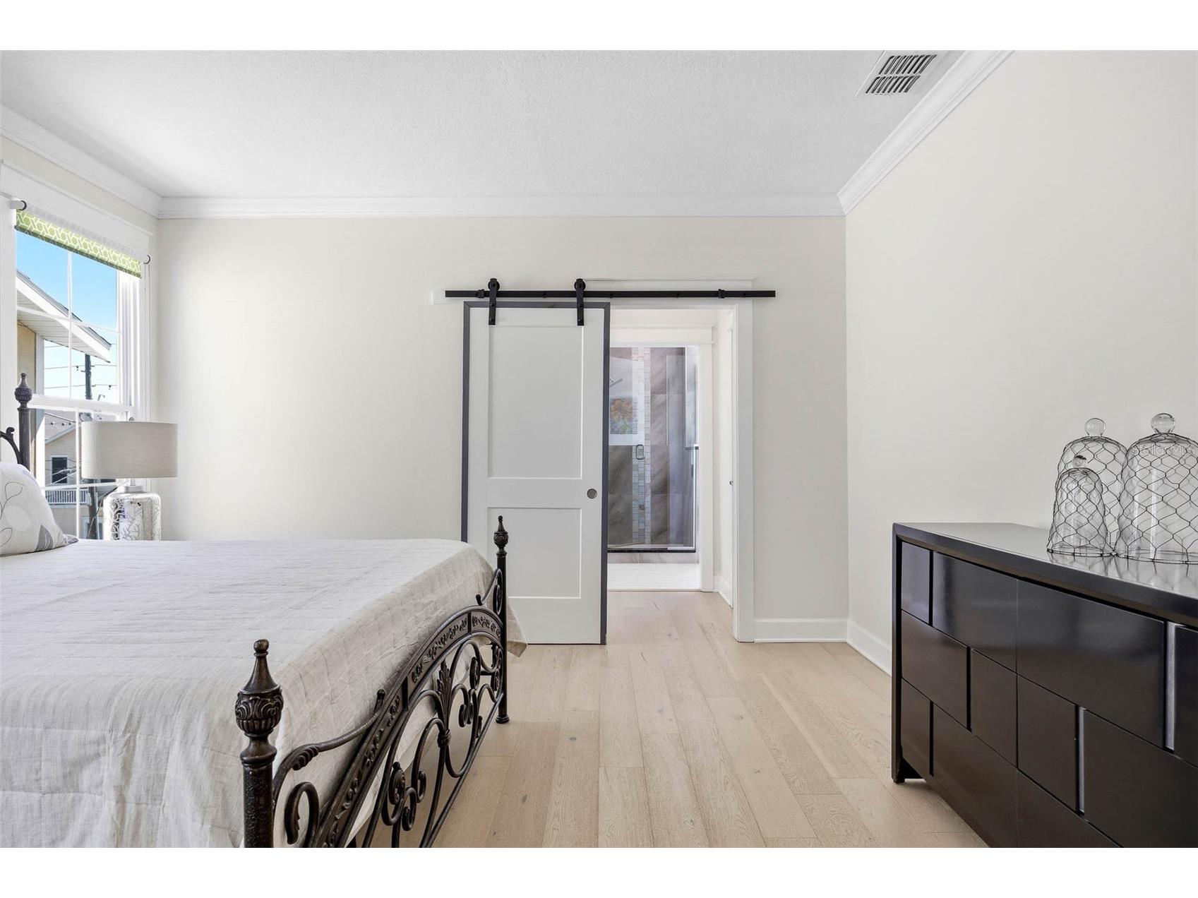 4916 3rd Street N Saint Petersburg FL 33703 TB8498822 image25