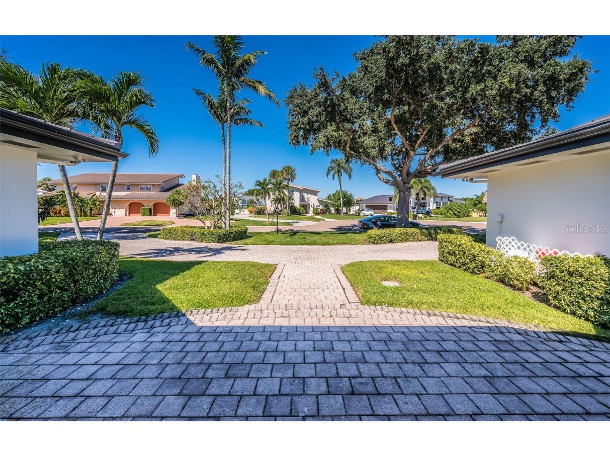 4916 62nd Avenue S Saint Petersburg FL 33715 - MAXIMO CHANNEL TB8435573 image10