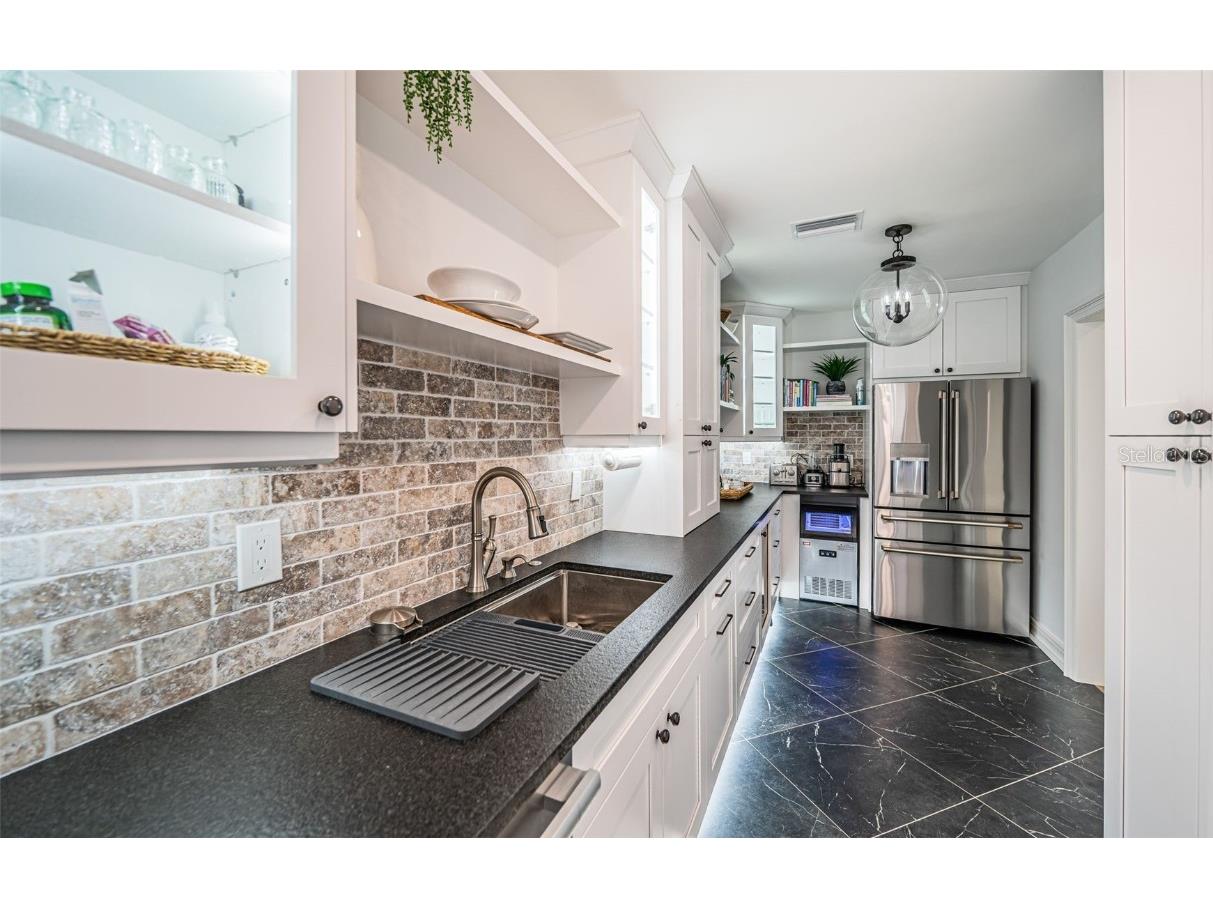 4916 62nd Avenue S Saint Petersburg FL 33715 - MAXIMO CHANNEL TB8435573 image39