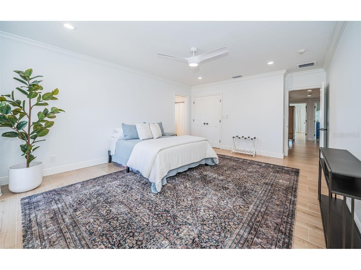 4916 62nd Avenue S Saint Petersburg FL 33715 - MAXIMO CHANNEL TB8435573 image58