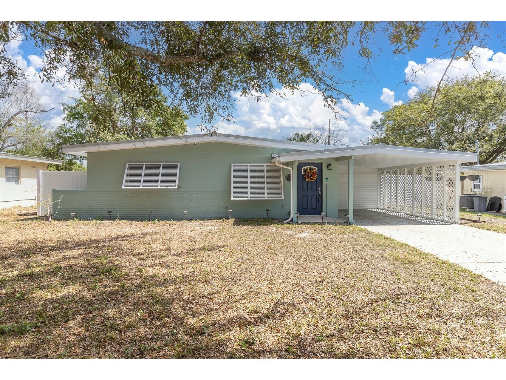 4916 Azalea Drive New Port Richey FL 34652 W7883657 image1