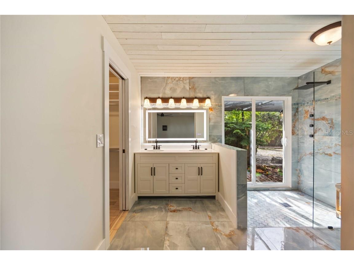 4916 Hidden Oaks Trail Sarasota FL 34232 A4648541 image12