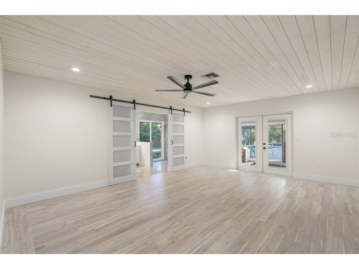 4916 Hidden Oaks Trail Sarasota FL 34232 A4676597 image10