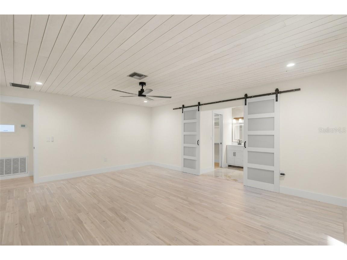 4916 Hidden Oaks Trail Sarasota FL 34232 A4676597 image11