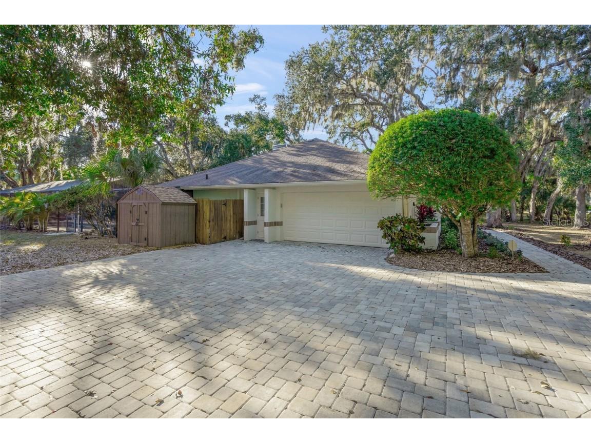 4916 Hidden Oaks Trail Sarasota FL 34232 A4676597 image35