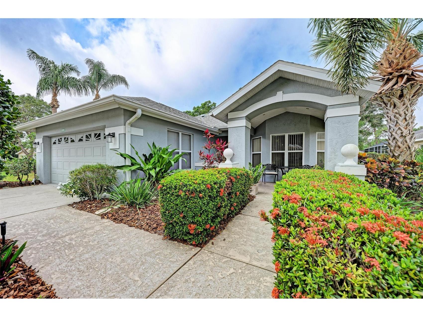 4916 Linsey Court Sarasota FL 34243 A4687682 image2