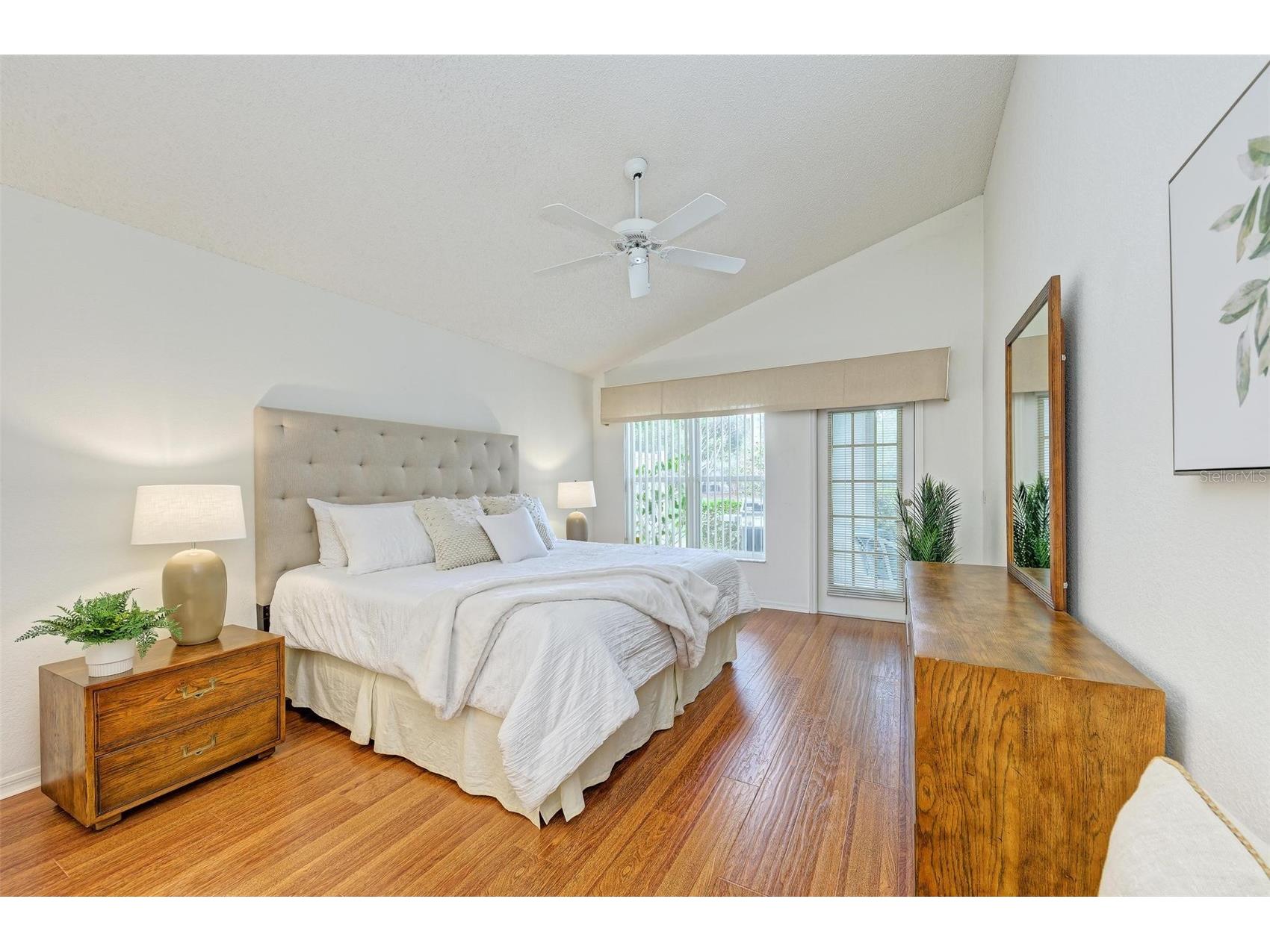 4916 Linsey Court Sarasota FL 34243 A4687682 image26
