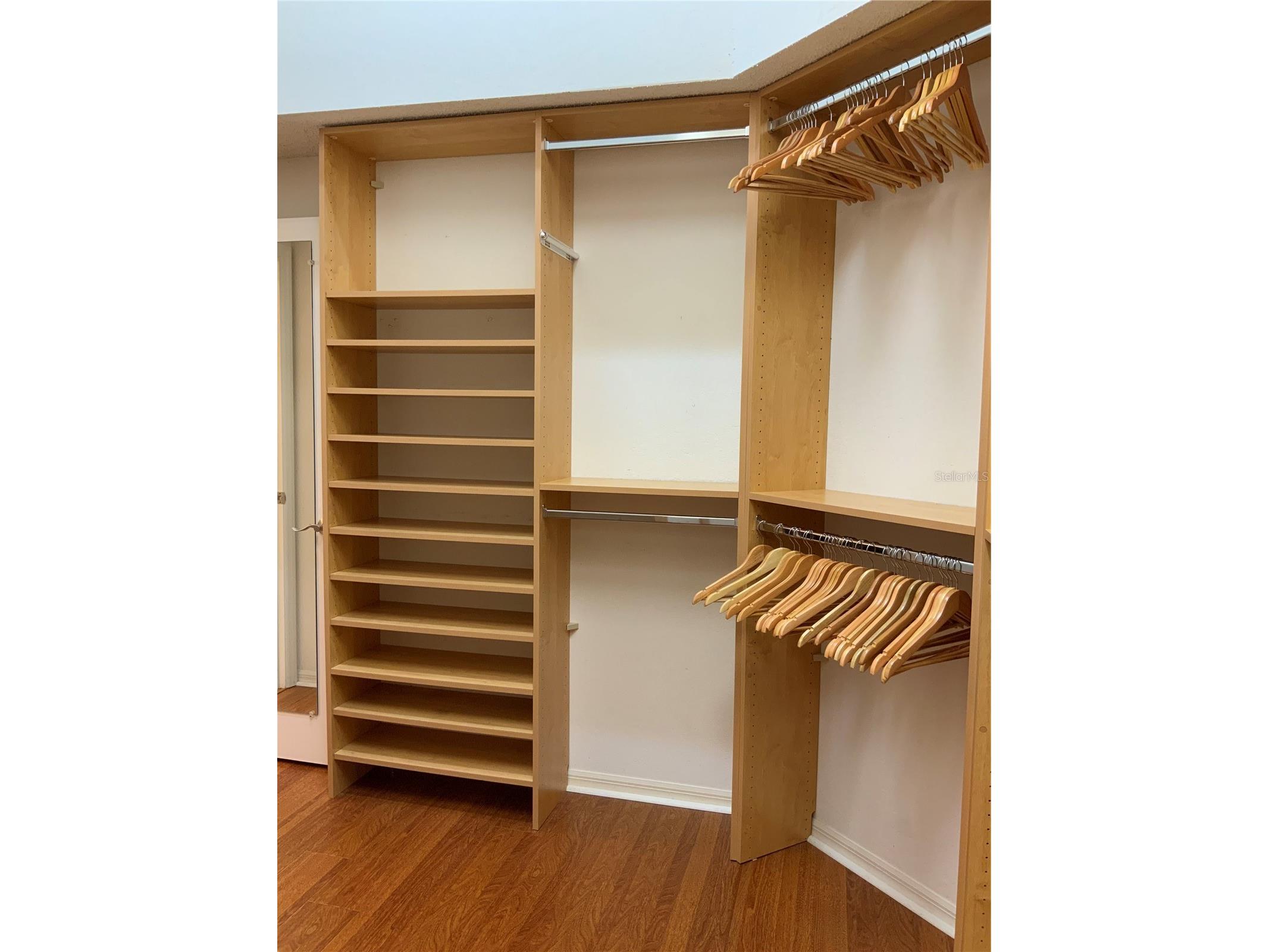 4916 Linsey Court Sarasota FL 34243 A4687682 image35