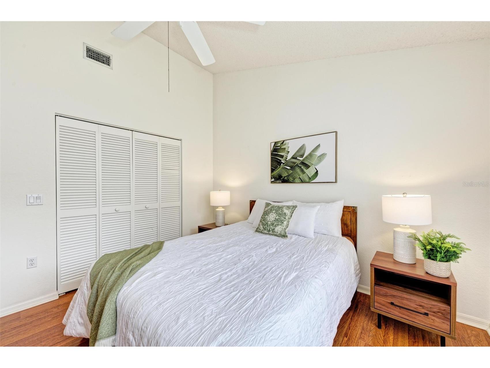 4916 Linsey Court Sarasota FL 34243 A4687682 image39