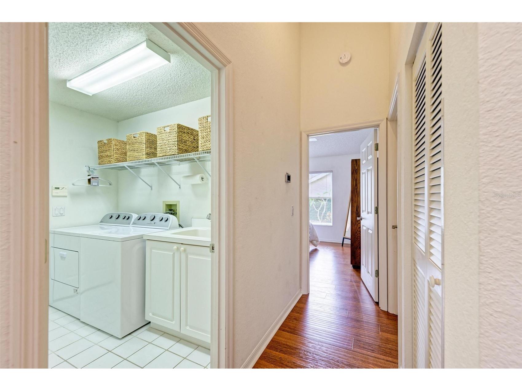 4916 Linsey Court Sarasota FL 34243 A4687682 image44