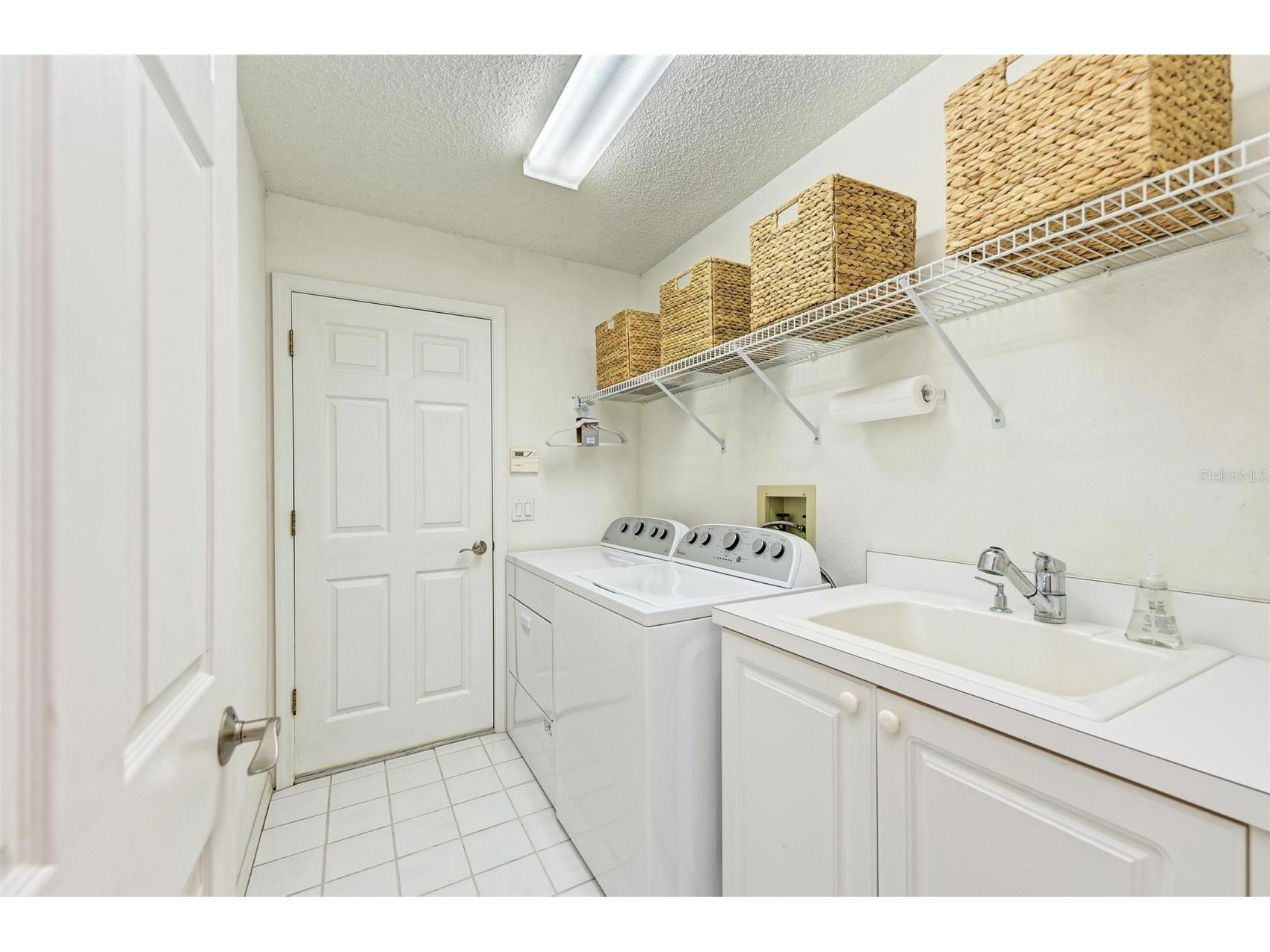 4916 Linsey Court Sarasota FL 34243 A4687682 image45