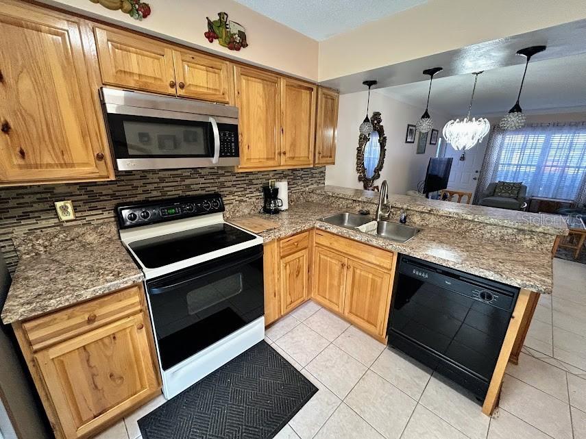 4916 Sunnybrook Drive #14 New Port Richey FL 34653 W7886813 image9