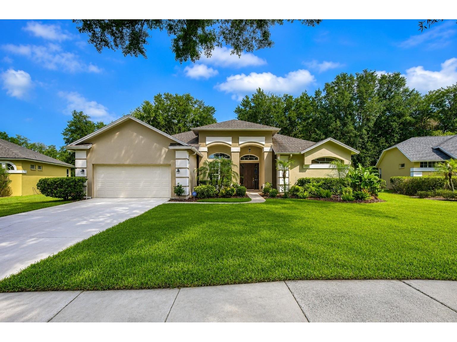 4916 Willow Ridge Terrace Valrico FL 33596 TB8524820 image1