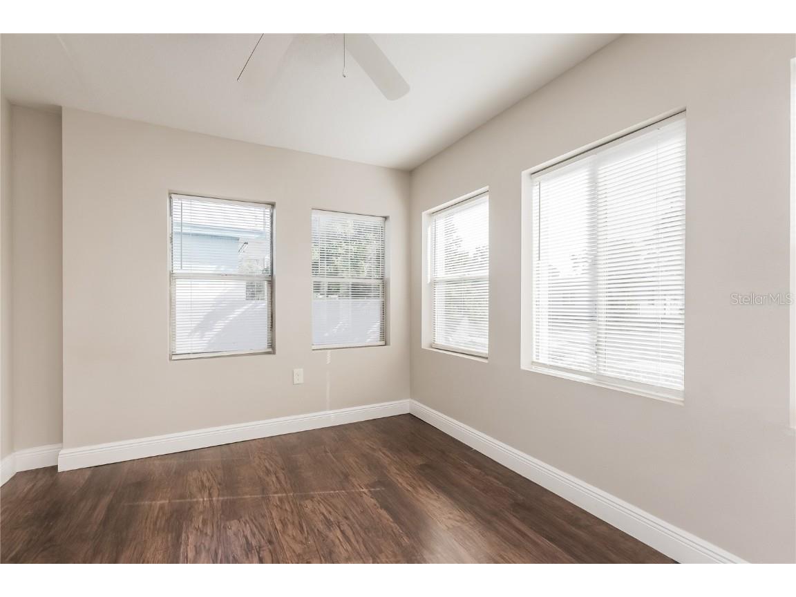 4917 Emerson Avenue S Saint Petersburg FL 33707 O6366182 image11