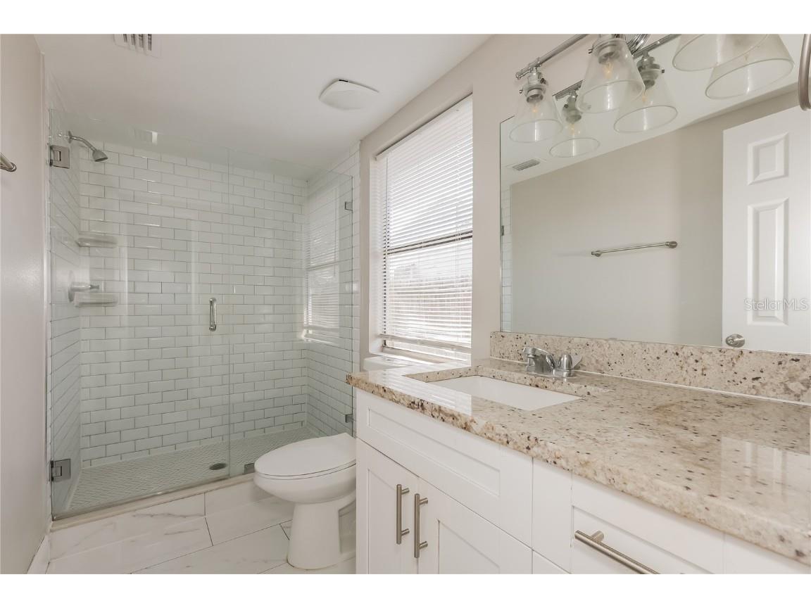 4917 Emerson Avenue S Saint Petersburg FL 33707 O6366182 image8