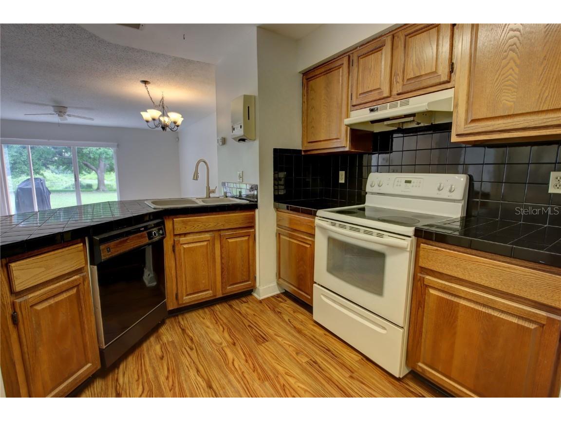 4917 Walden Circle Orlando FL 32811 O6296131 image13