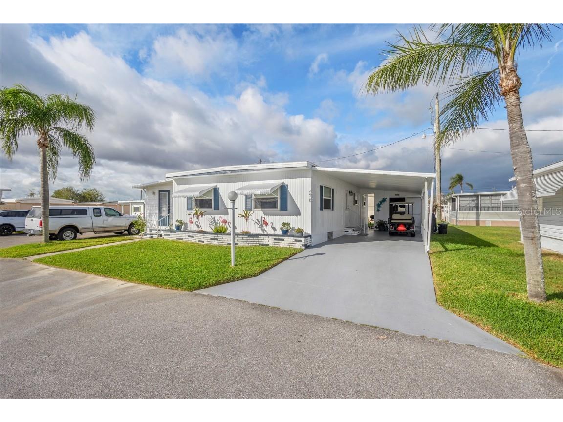 4918 2nd B Street E Bradenton FL 34203 A4641781 image1