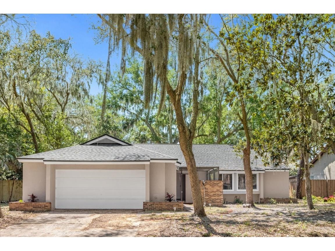 4918 Briar Oaks Circle Orlando FL 32808 O6103317 image1