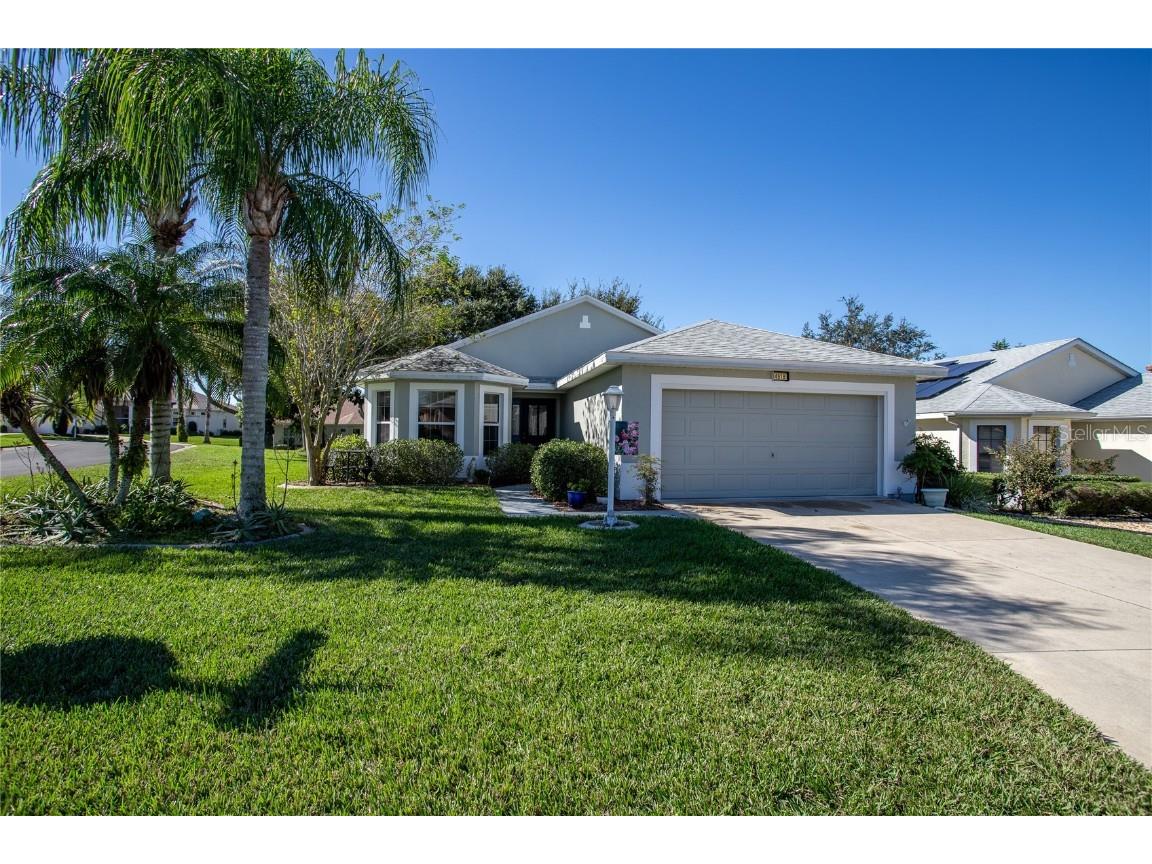 4918 Canoe Court Tavares FL 32778 - LITTLE LAKE HARRIS G5075732 image1