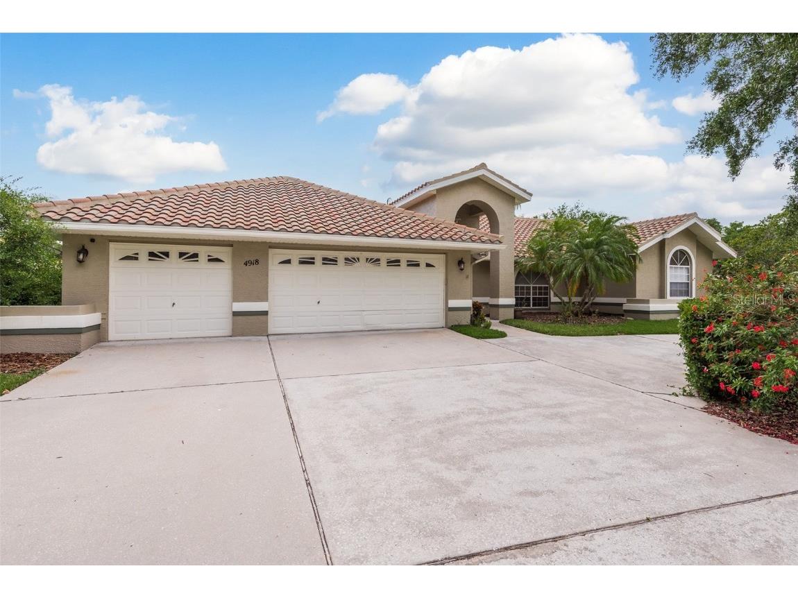 4918 Cross Pointe Drive Oldsmar FL 34677 U8243051 image1