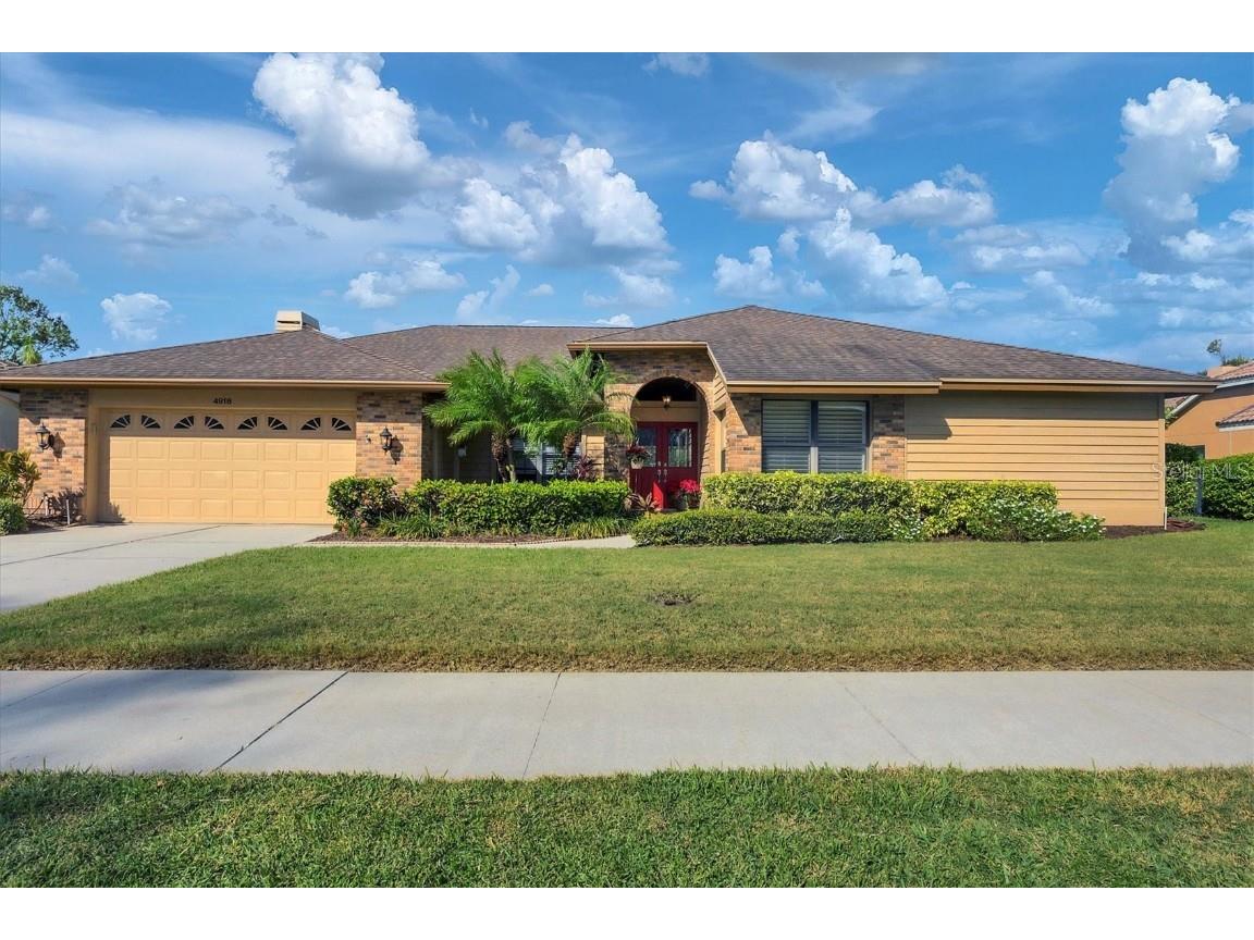 4918 Fallcrest Circle Sarasota FL 34233 A4630177 image1