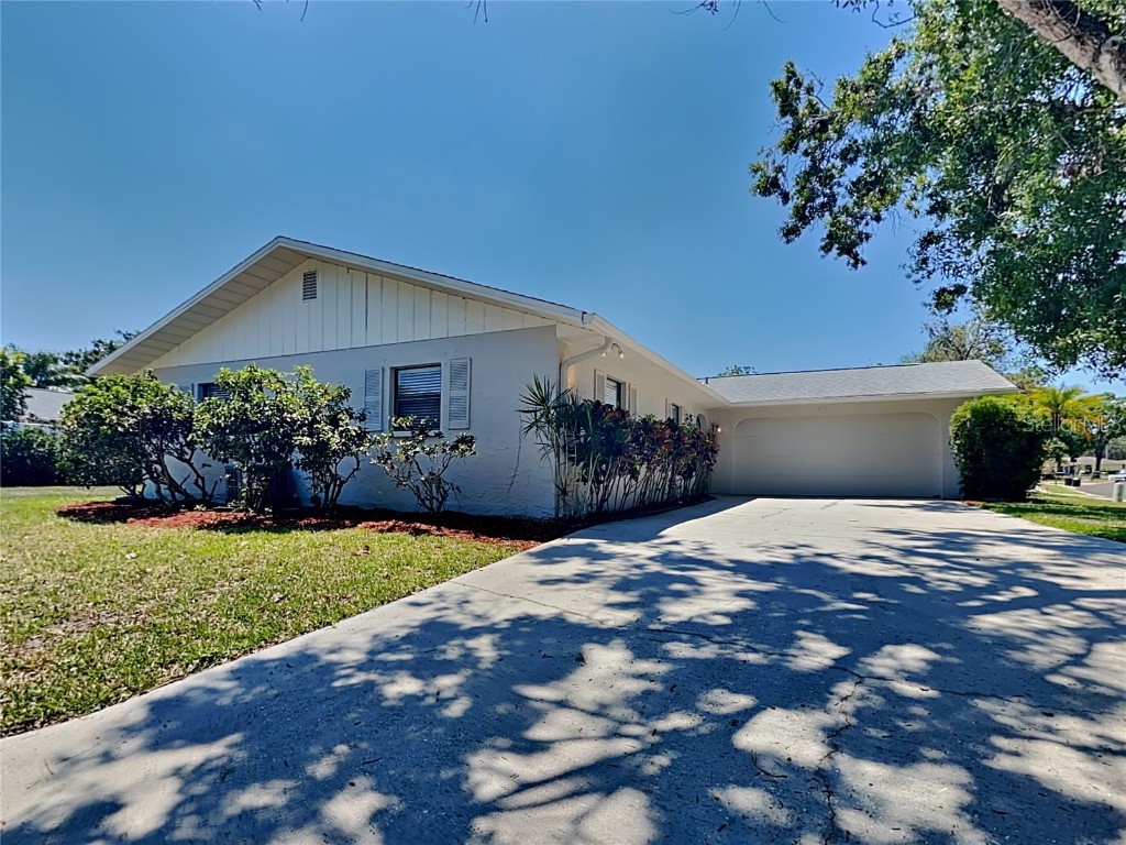 4918 Ithaca Lane Sarasota FL 34243 T3447061 image1