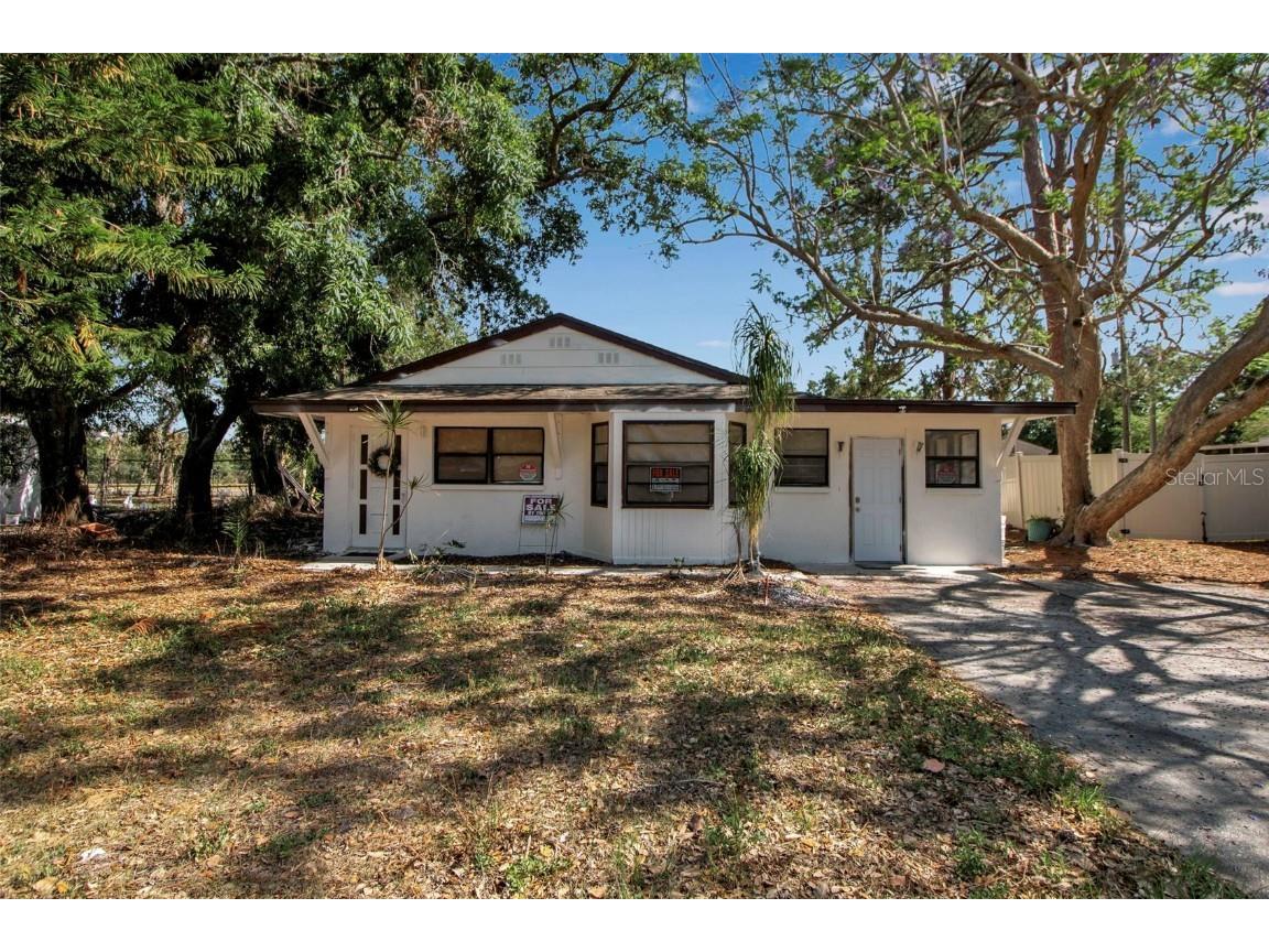 4918 Lahaina Drive Sarasota FL 34232 A4650833 image1