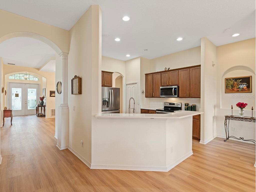 4918 Oakway Drive Saint Cloud FL 34771 O6293644 image3