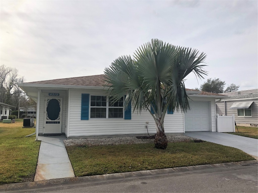 4919 Colonnades Club Boulevard Lakeland FL 33811 L4934839 image1